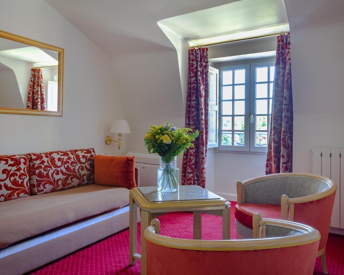 Hotel Restaurant Le Centenaire Les Eyzies Экстерьер фото